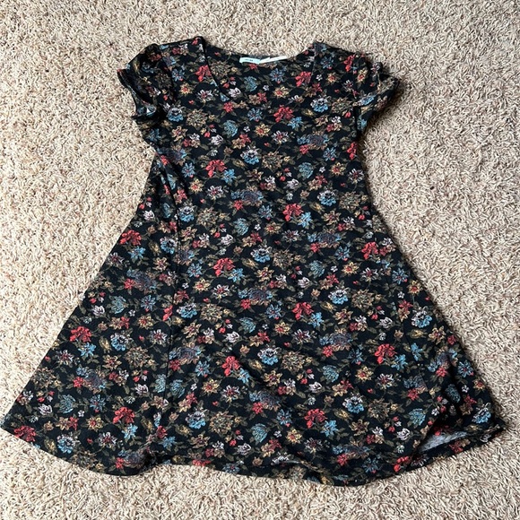 Kimchi Blue Dresses & Skirts - Floral Dress